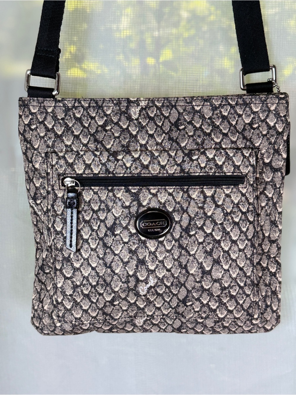 Coach Getaway Snakeskin Print File Bag Gray Nylon Crossbody F77481 EUC